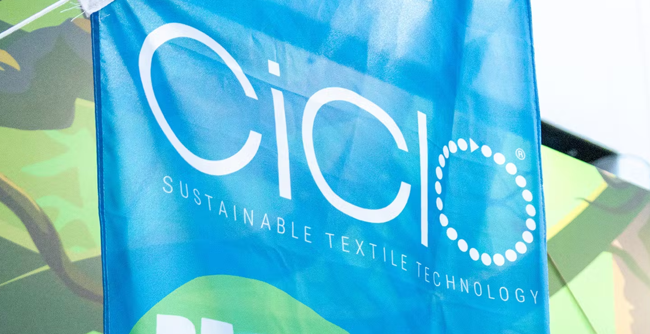 Flag ciclo sustainable textile technology duurzame vlag afbreekbaar
