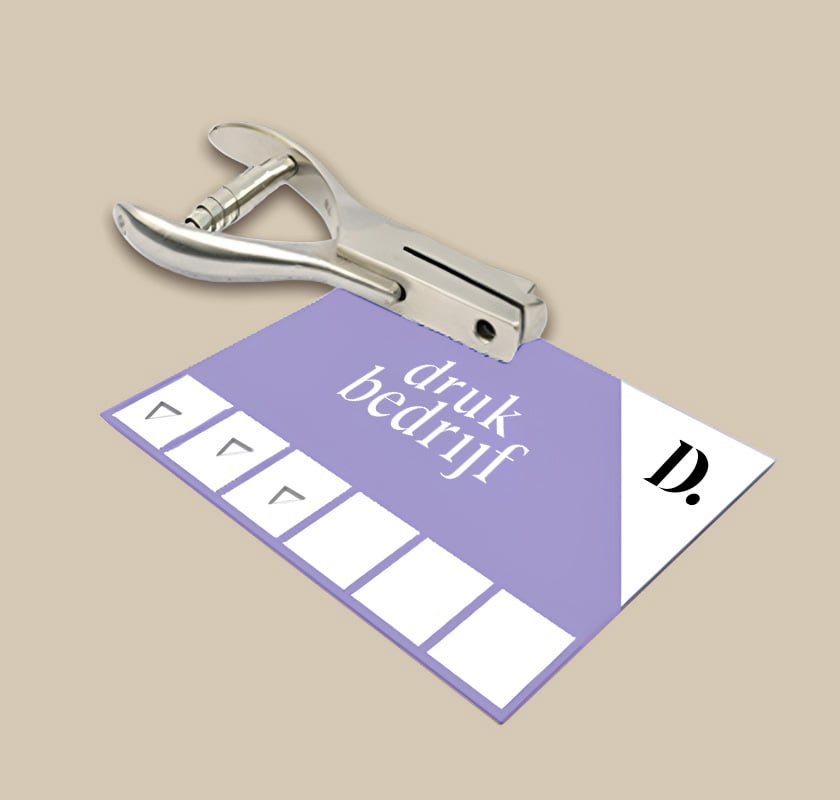 bedrukte knipkaart met tang