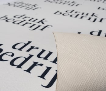 Gepersonaliseerd tapijt voor beurs en event