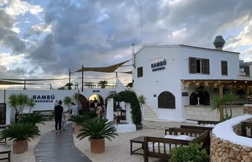 The entrance to Bambú Menorca resturant