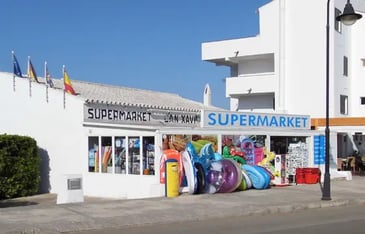 Supermarket between Binibeca Nou and Binibeca Vell