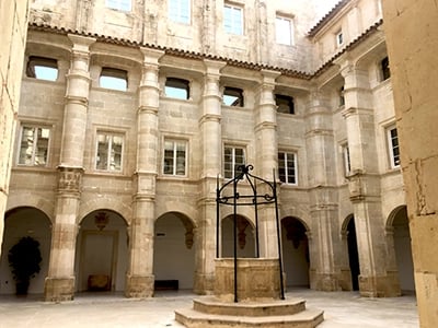 The Sant Francesc convents cloister with central cistern