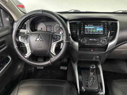 MITSUBISHI l200 2018 Image 7