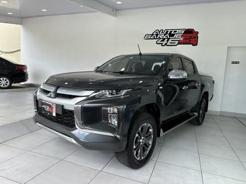 MITSUBISHI L200 4x4 AT 2020 Image 2