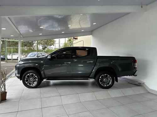 MITSUBISHI L200 4x4 AT 2020 Image 3