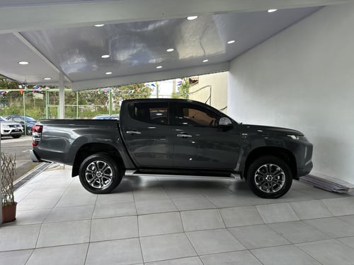 MITSUBISHI L200 4x4 AT 2020 Image 4