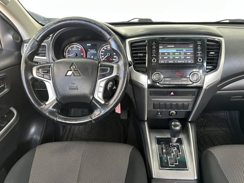 MITSUBISHI L200 4x4 AT 2020 Image 7