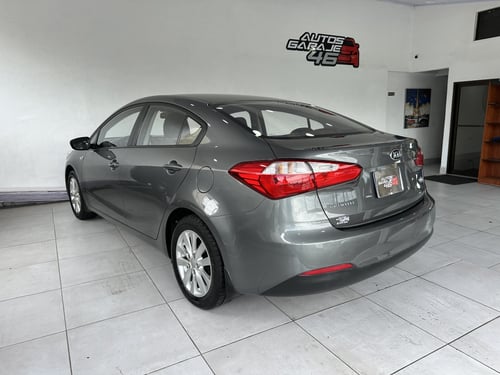 KIA CERATO AT 2015 Image 5