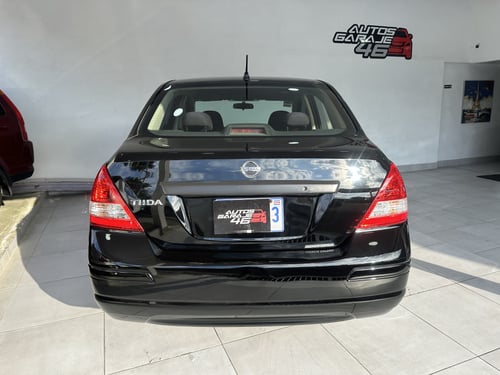 NISSAN TIIDA 2013 Image 6
