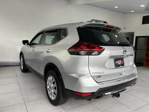 Foto de NISSAN rogue s 2020