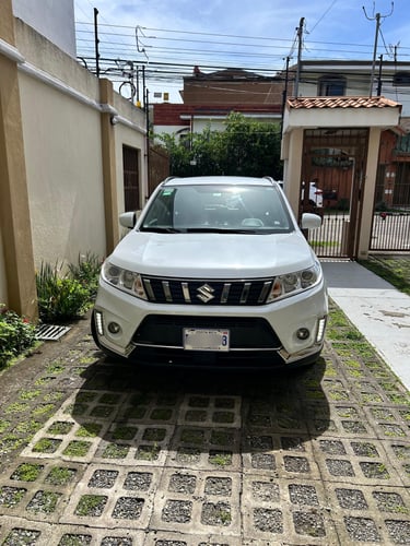 Foto de suzuki vitara 2024