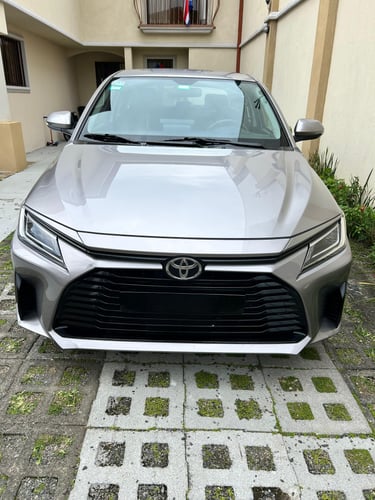 Foto de toyota yaris 2024