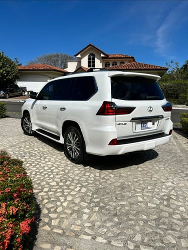 Foto de lexus lx570 2018