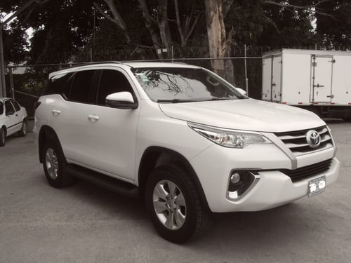 toyota fortuner 2018 Image 6