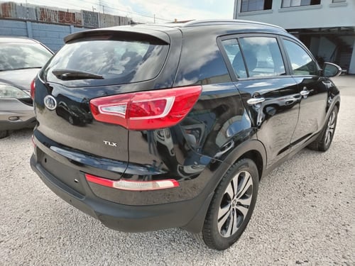 kia sportage 2012 Image 2
