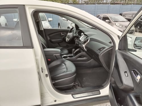 hyundai tucson 2002 Image 3