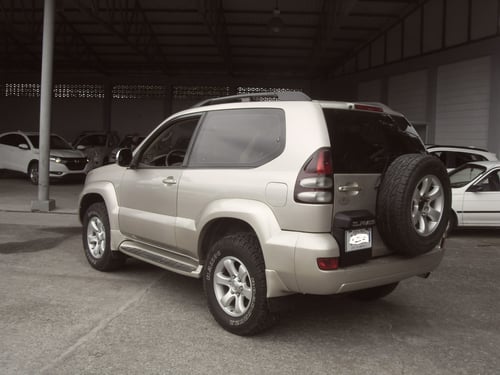 toyota prado 2007 Image 6
