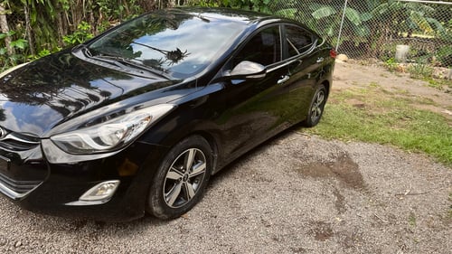 hyundai avante 2011 Image 2