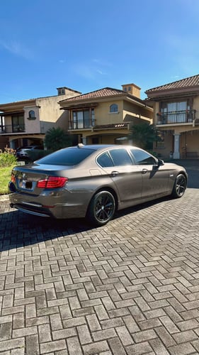 bmw 528i 2013 Image 2