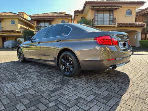 bmw 528i 2013 Image 3