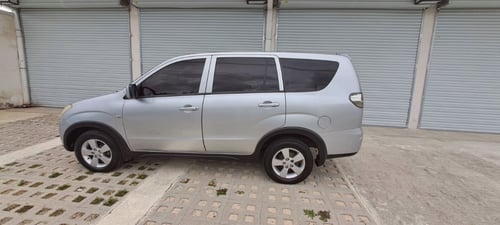 mitsubishi zinger 2016 Image 3