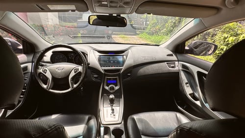 hyundai avante 2011 Image 6