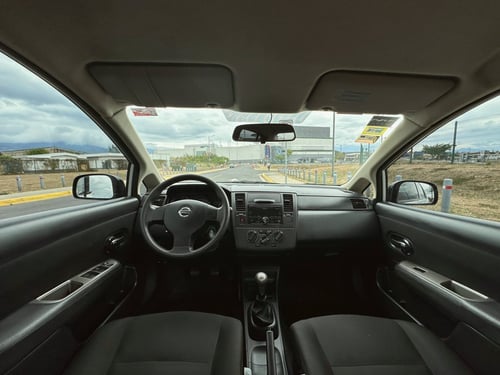 nissan tiida 2018 Image 3