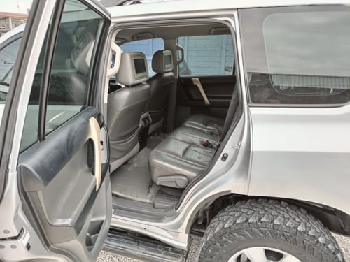 toyota prado 2011 Image 7