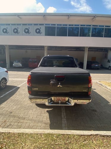 mitsubishi l200 2013 Image 4
