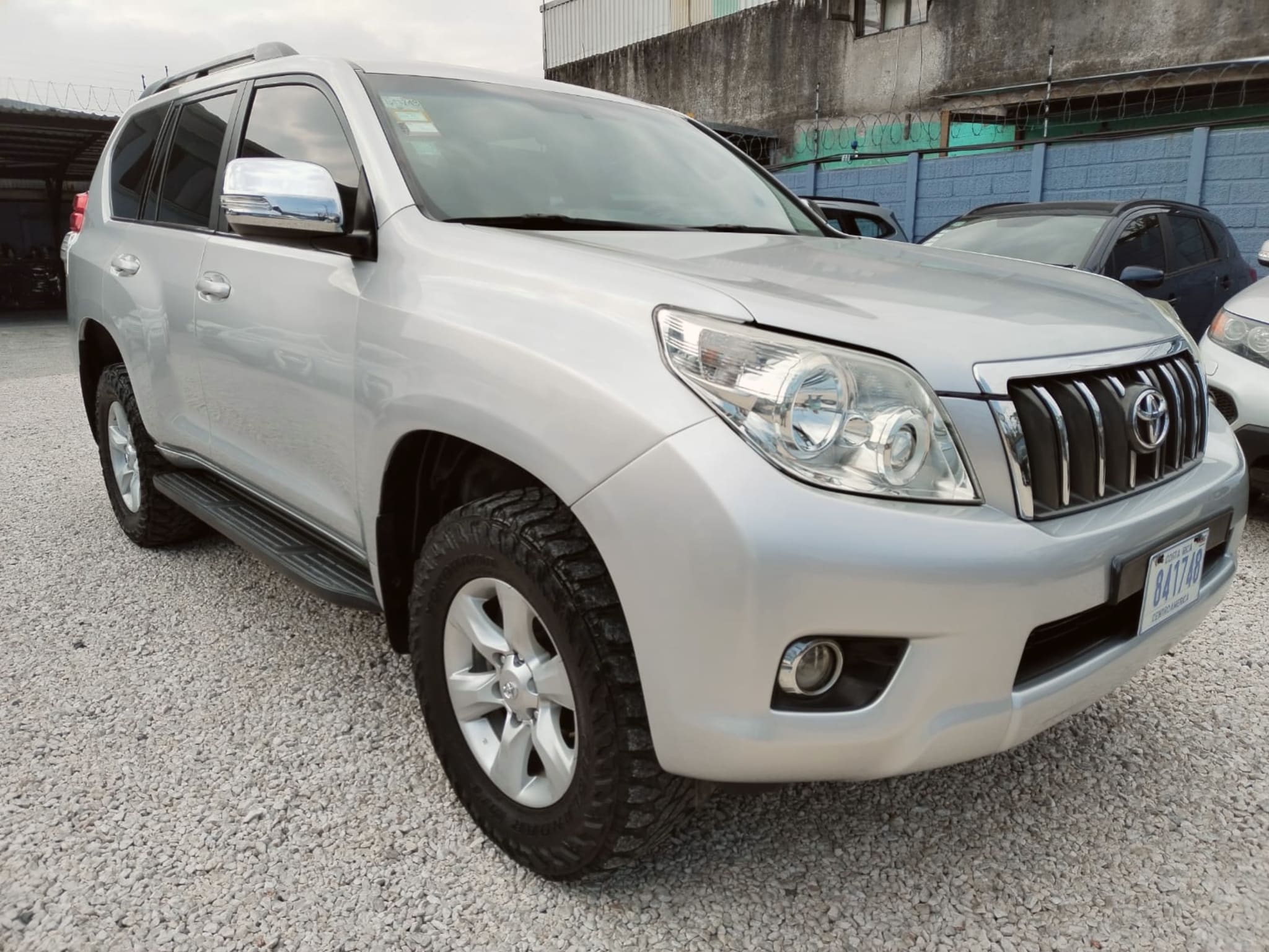 toyota prado 2011 Image 1