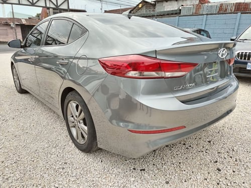 hyundai elantra 2018 Image 3