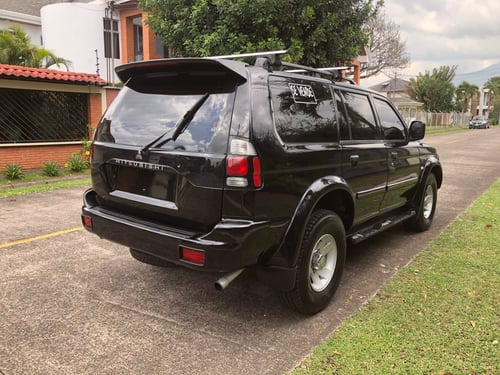 mitsubishi montero sport 2008 Image 4