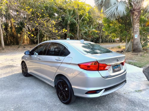 honda city 2018 Image 6