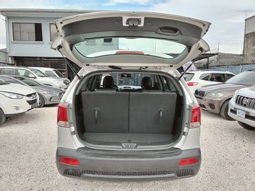 kia sorento 2011 Image 7