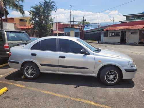 nissan almera 2001 Image 6