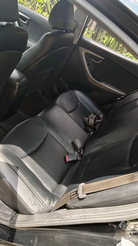 hyundai avante 2011 Image 5