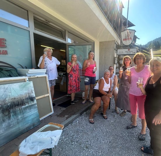 cf8d2f6f-863e-413a-96f3-45341c013571