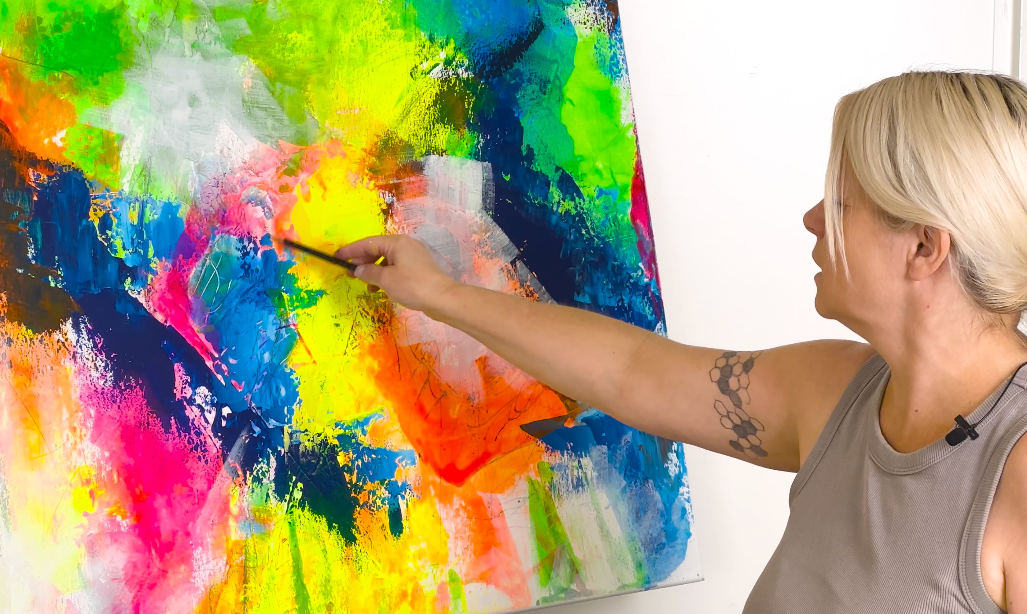 Intuitive Komposition – Dein Weg zur stimmigen Bildgestaltung mit Neonfarben und Linienspiel