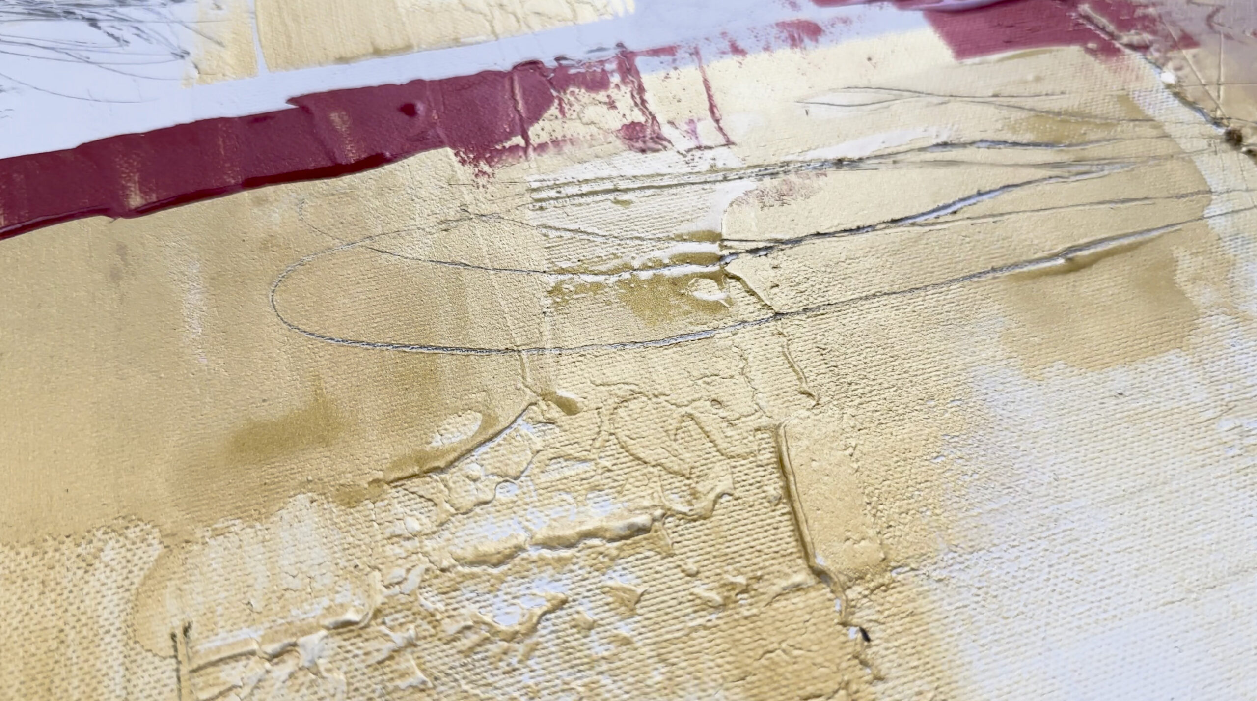 Perlglanzfarben in der Abstrakten Malerei