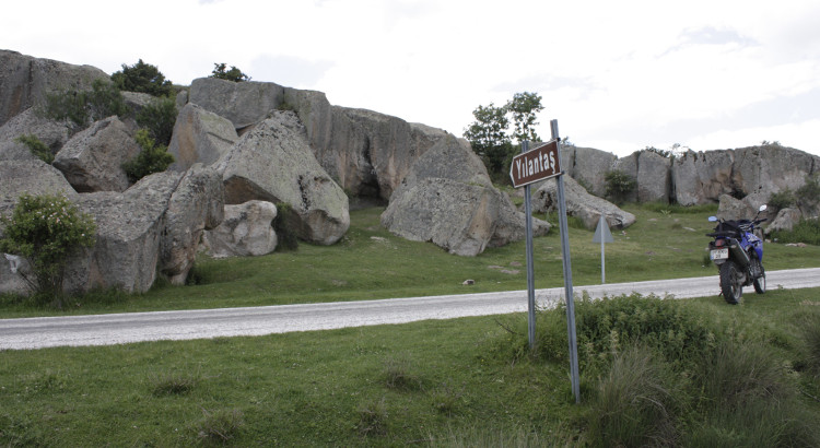 Sign Towards Ancient Stone Tomb — Broken Lions' Rock