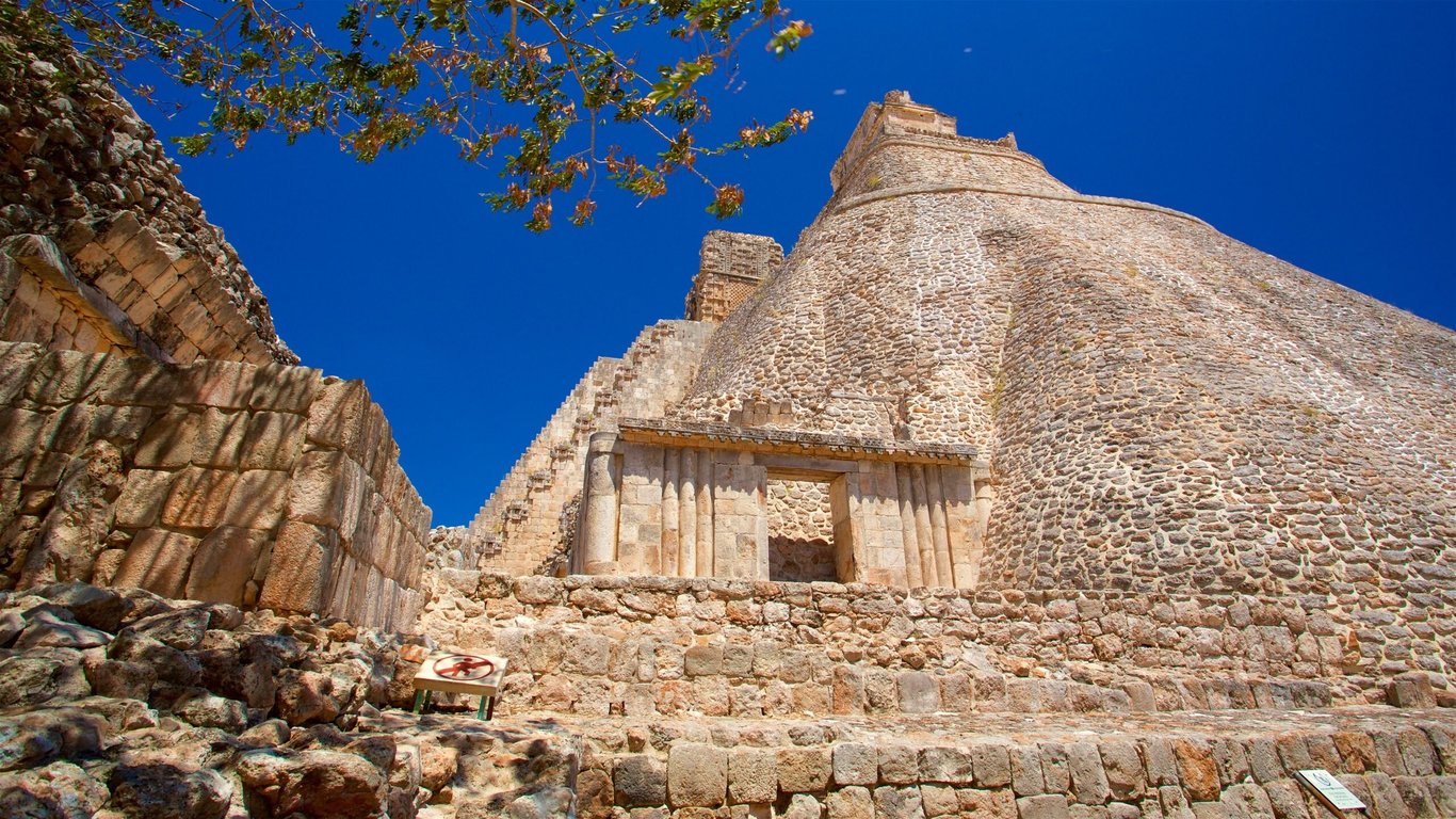 Side View Yucatan Pyramid — Pyramid of the Magician