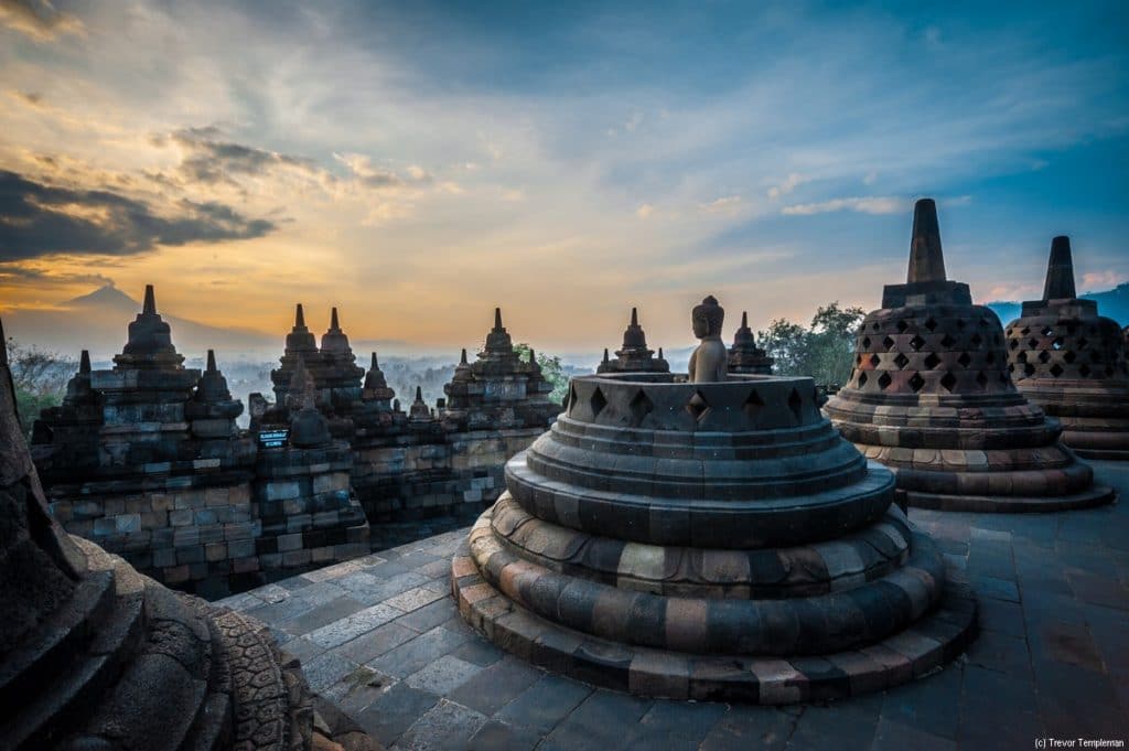 Borobudur Temple Serene View — Borobudur Temple