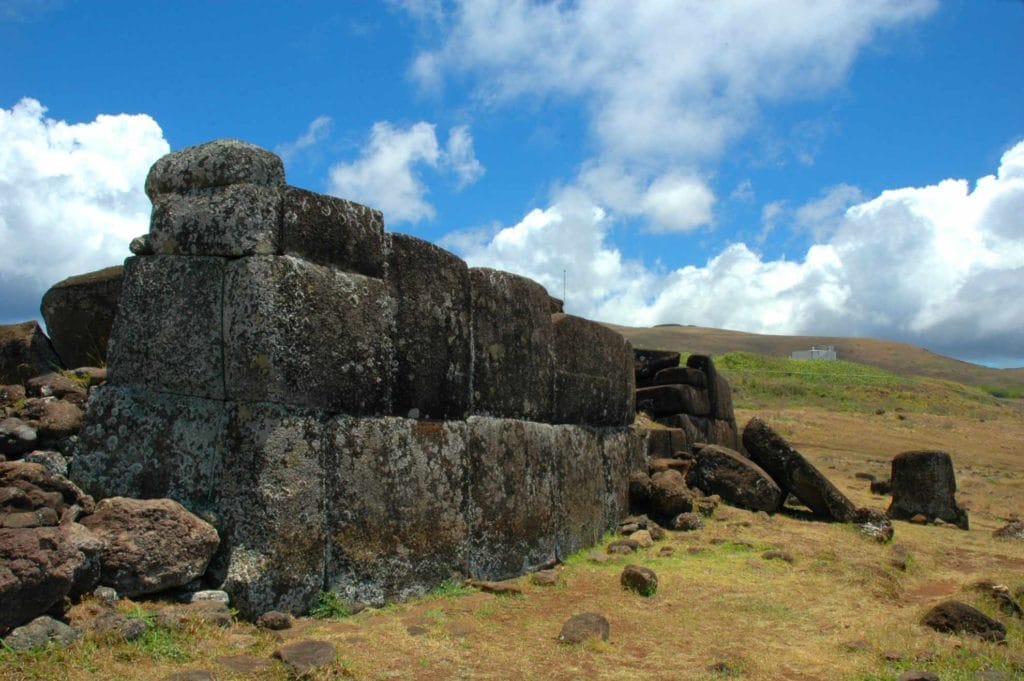 Ahu Vinapu Sideview Stone Wall Megalithic — Ahu Vinapu
