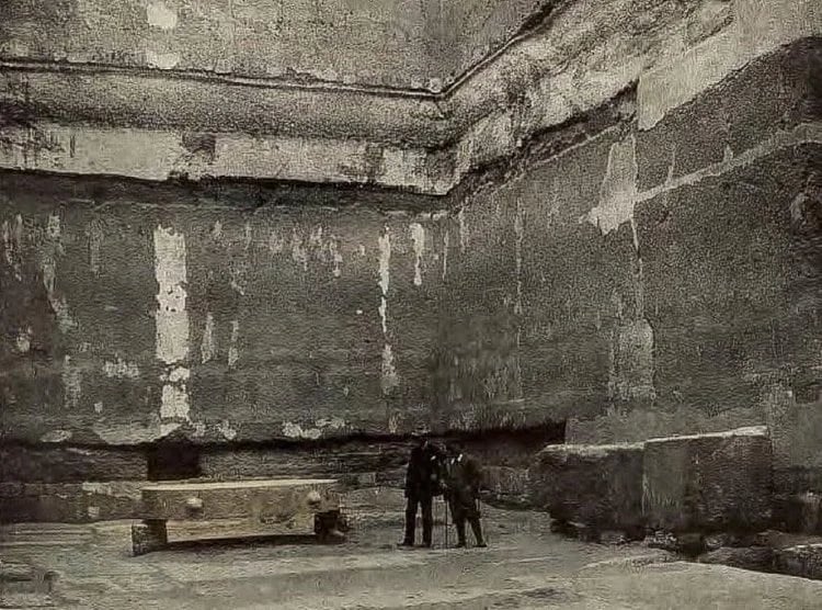 Altar Inside Unfinished Pyramid — Unfinished Pyramid of Zawyet El Aryan