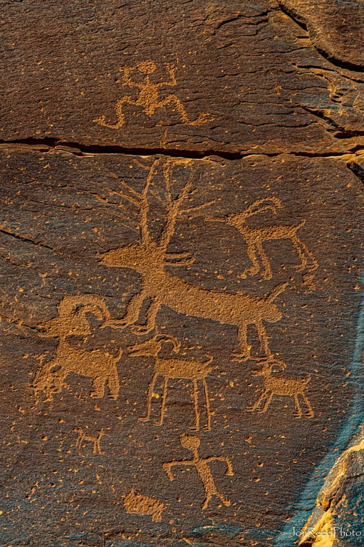 Ancient Rock Art North America — Sand Island Petroglyphs