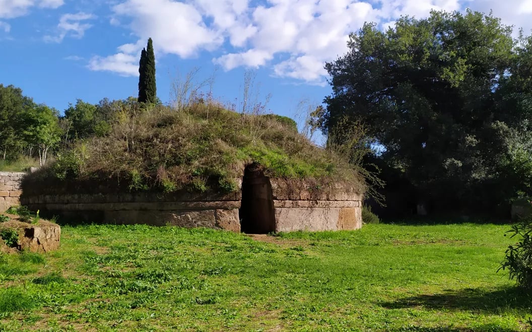 Classical Architecture Ancient Etruscan Tomb — Cerveteri Necropolis 