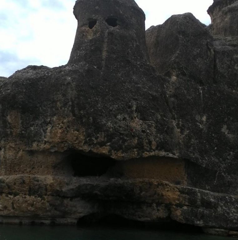 Closeup Egil Ancient Stone Tower — Egil Rock-Cut Castle 