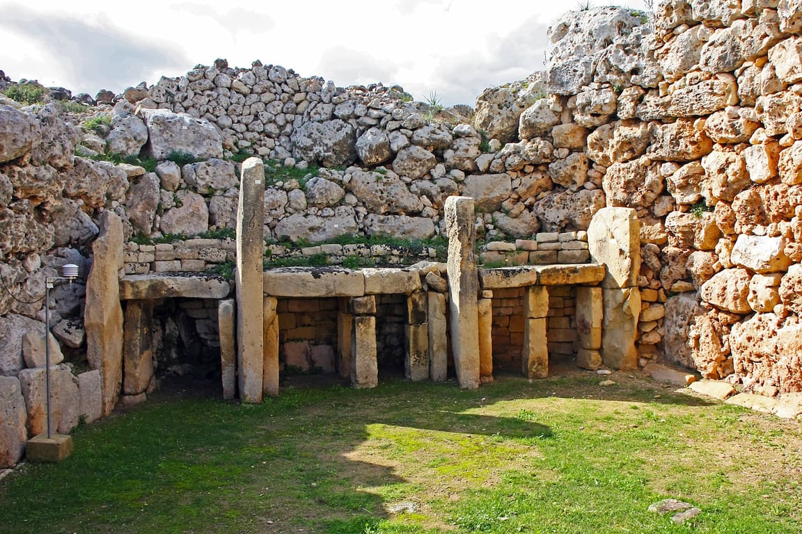 Cover Ggantija Temples Xaghra Gozo — Ġgantija Temples