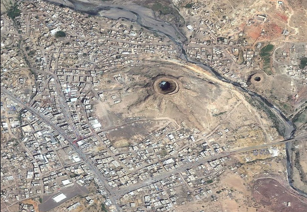 The Dhamar Crater