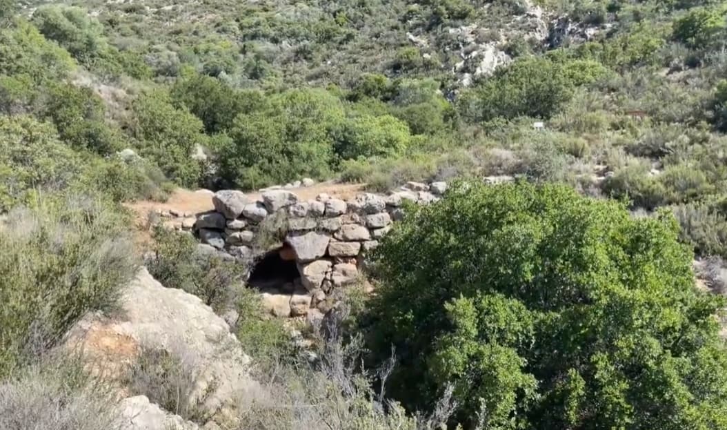 Petrogriphia Bridge